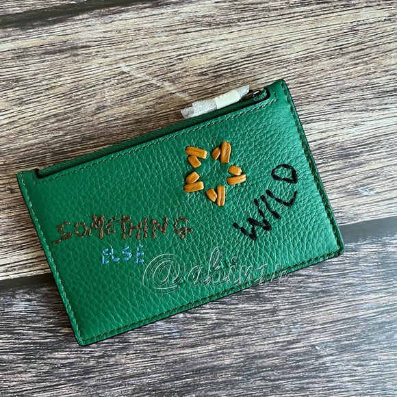 NWT Coach Leather Zip Card Case with Diary Embroidery - Picture 3 of 4